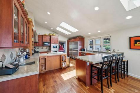 1000 Wolf Ridge Road Glen Ellen CA 95442