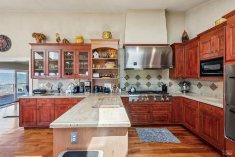 1000 Wolf Ridge Road Glen Ellen CA 95442