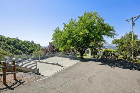 1000 Wolf Ridge Road Glen Ellen CA 95442