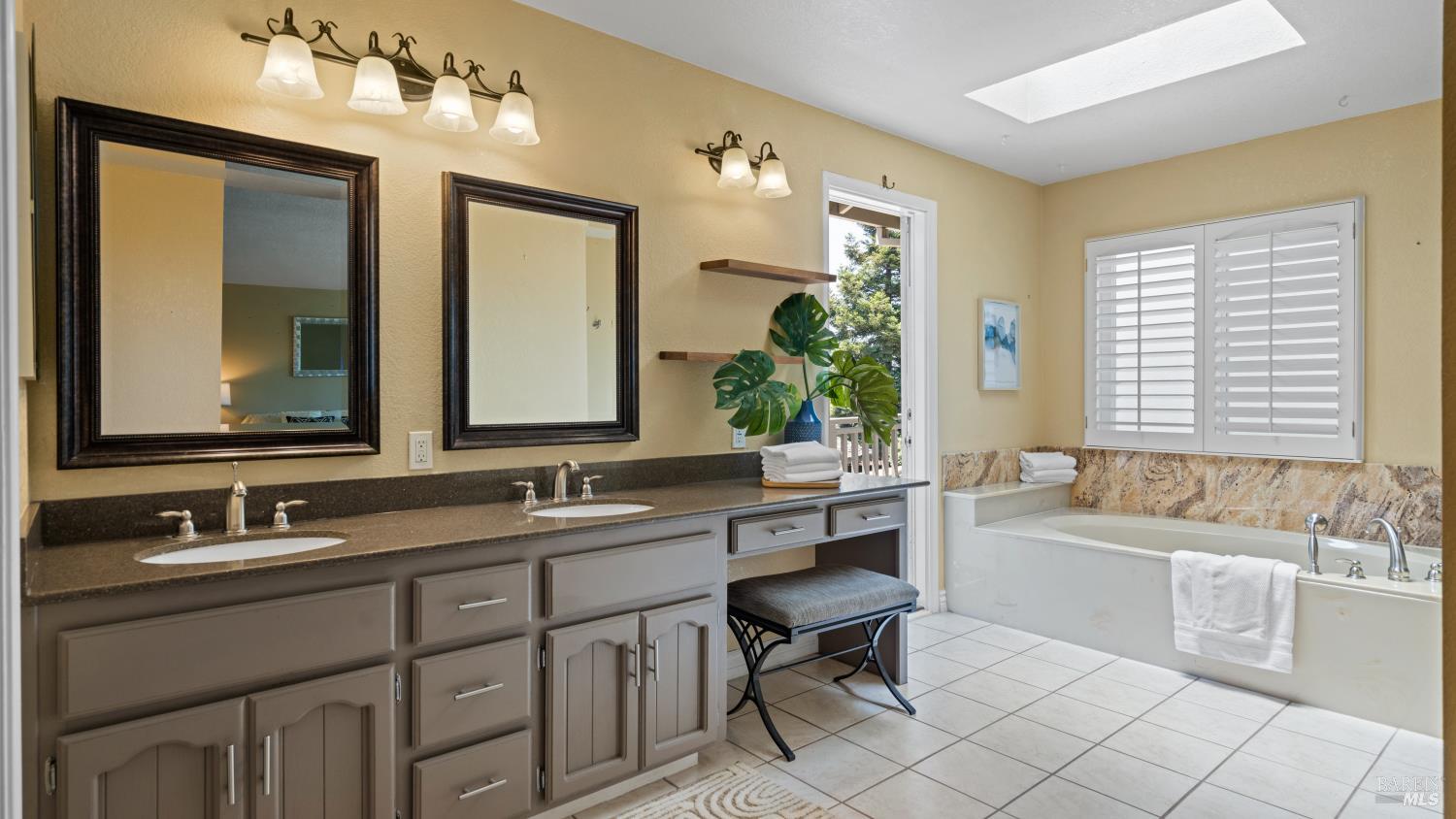 160 Shetland Court Vallejo CA 94591
