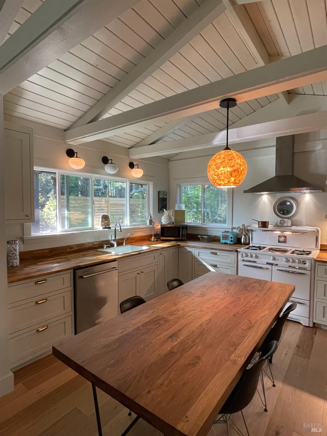 28800 Seaview Road Cazadero CA 95421