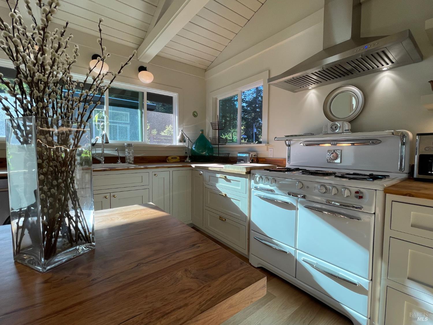 28800 Seaview Road Cazadero CA 95421