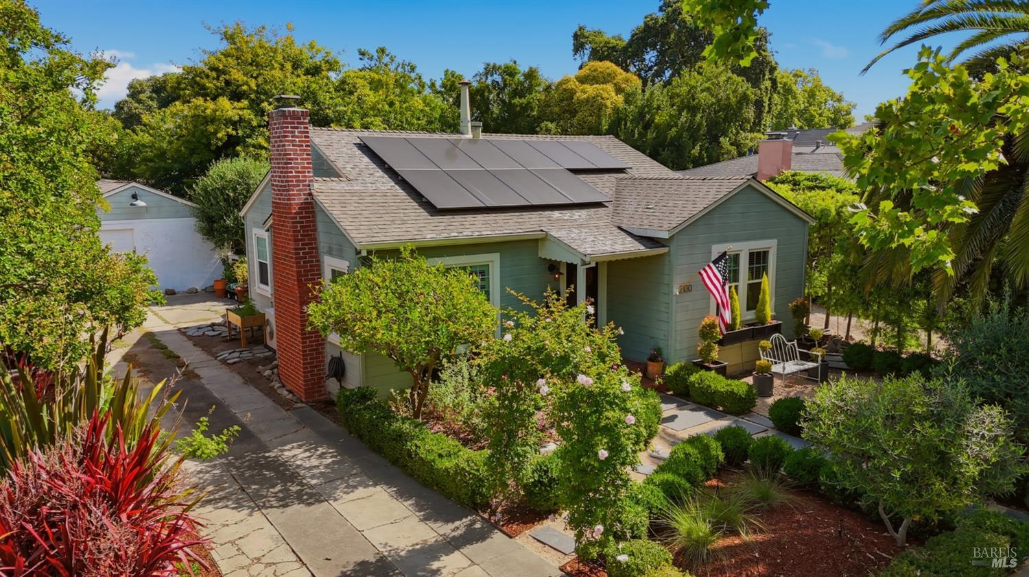 2130 2nd Street Napa CA 94559