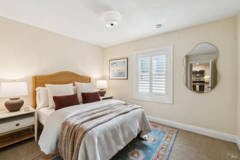 236 Powell Avenue Healdsburg CA 95448