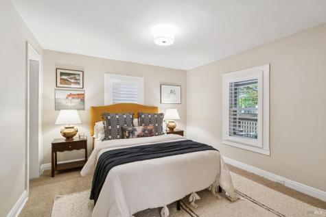 236 Powell Avenue Healdsburg CA 95448