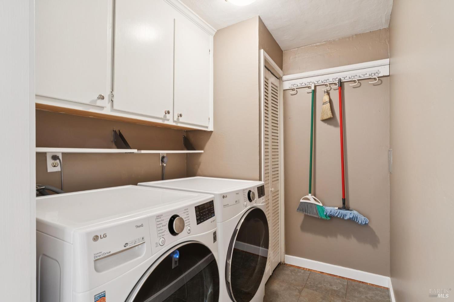 236 Powell Avenue Healdsburg CA 95448