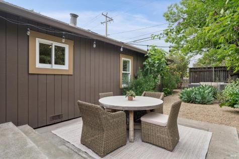 236 Powell Avenue Healdsburg CA 95448
