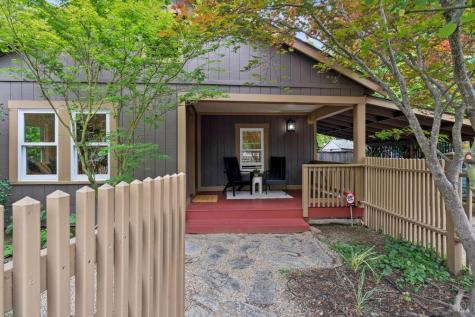 236 Powell Avenue Healdsburg CA 95448