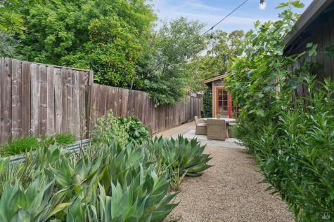 236 Powell Avenue Healdsburg CA 95448
