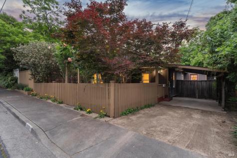 236 Powell Avenue Healdsburg CA 95448