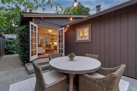 236 Powell Avenue Healdsburg CA 95448