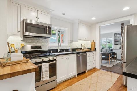 236 Powell Avenue Healdsburg CA 95448