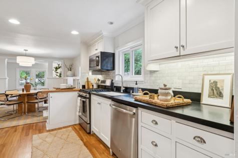 236 Powell Avenue Healdsburg CA 95448