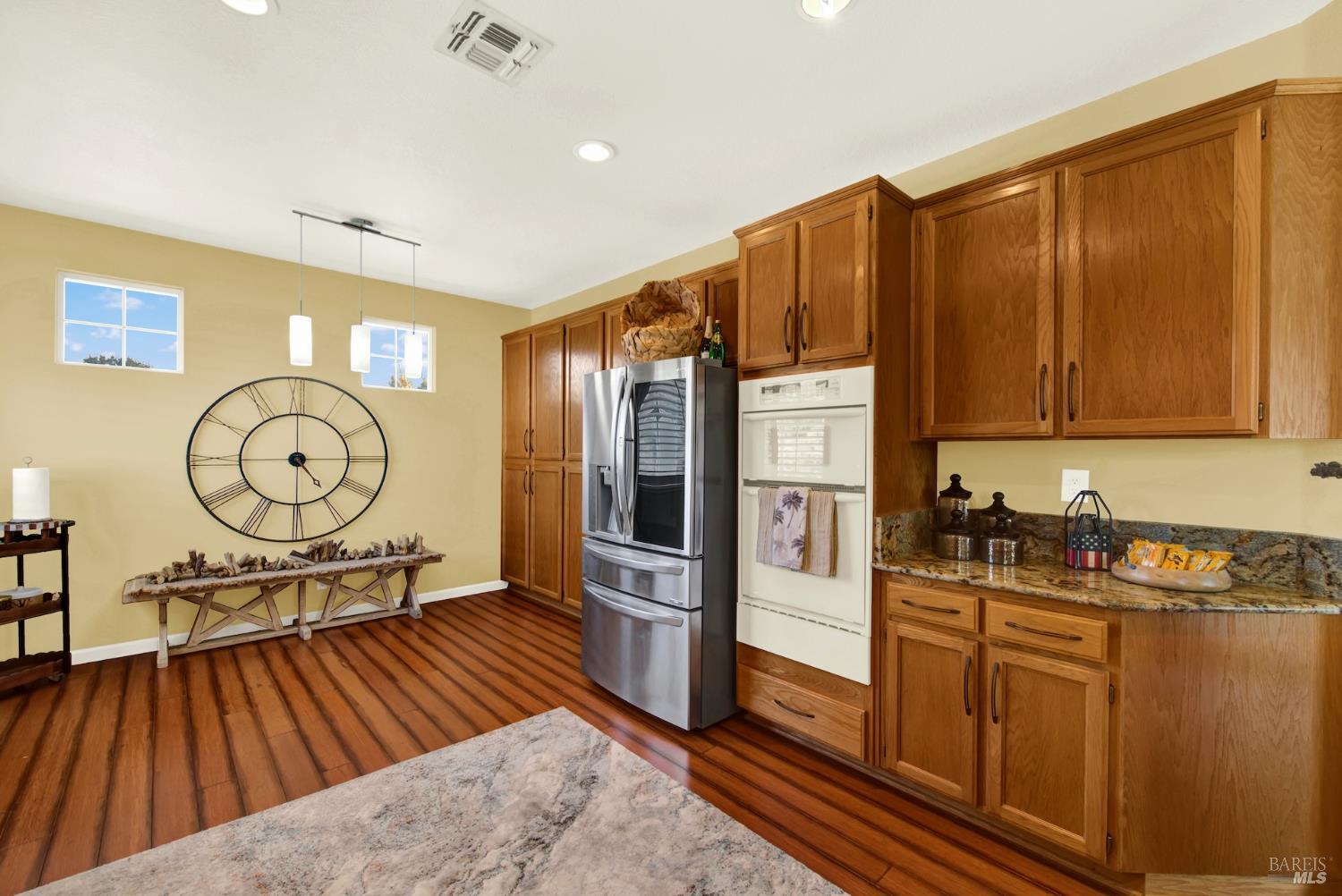 1084 Creekside Drive Vacaville CA 95687