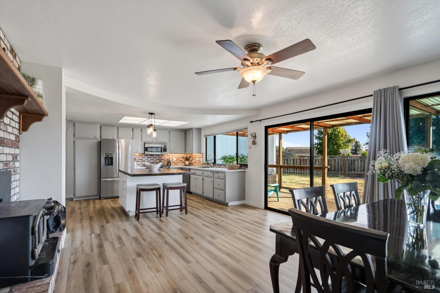2294 Chester Drive Penngrove CA 94951