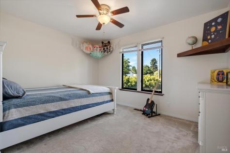 2294 Chester Drive Penngrove CA 94951