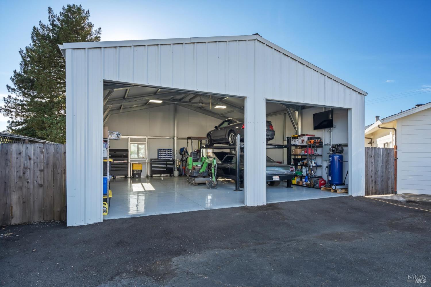 2294 Chester Drive Penngrove CA 94951