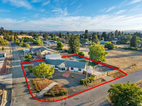 2294 Chester Drive Penngrove CA 94951