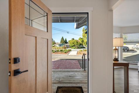 2294 Chester Drive Penngrove CA 94951