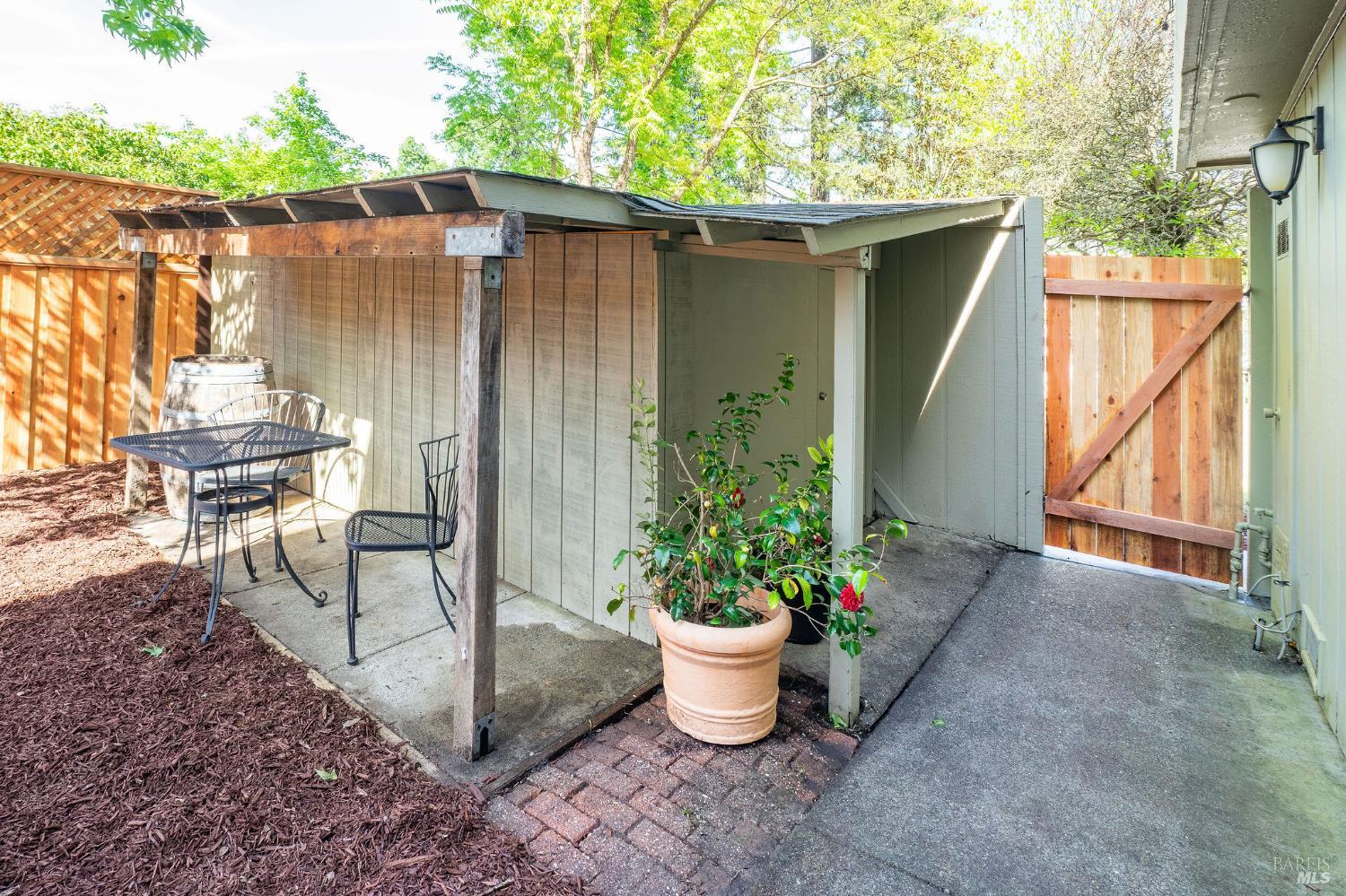 2300 Avenida De Las Brisas Street Santa Rosa CA 95405