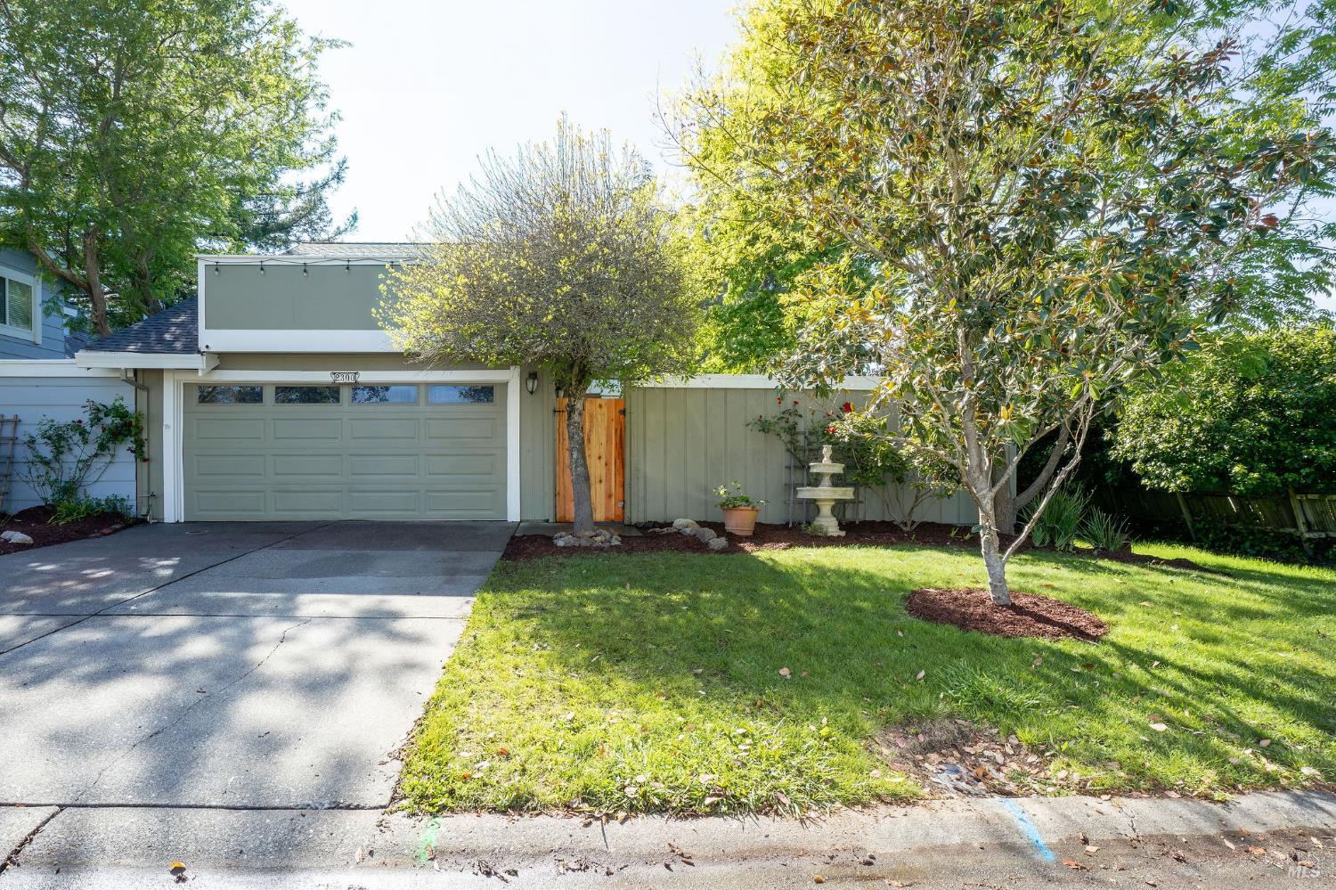 2300 Avenida De Las Brisas Street Santa Rosa CA 95405