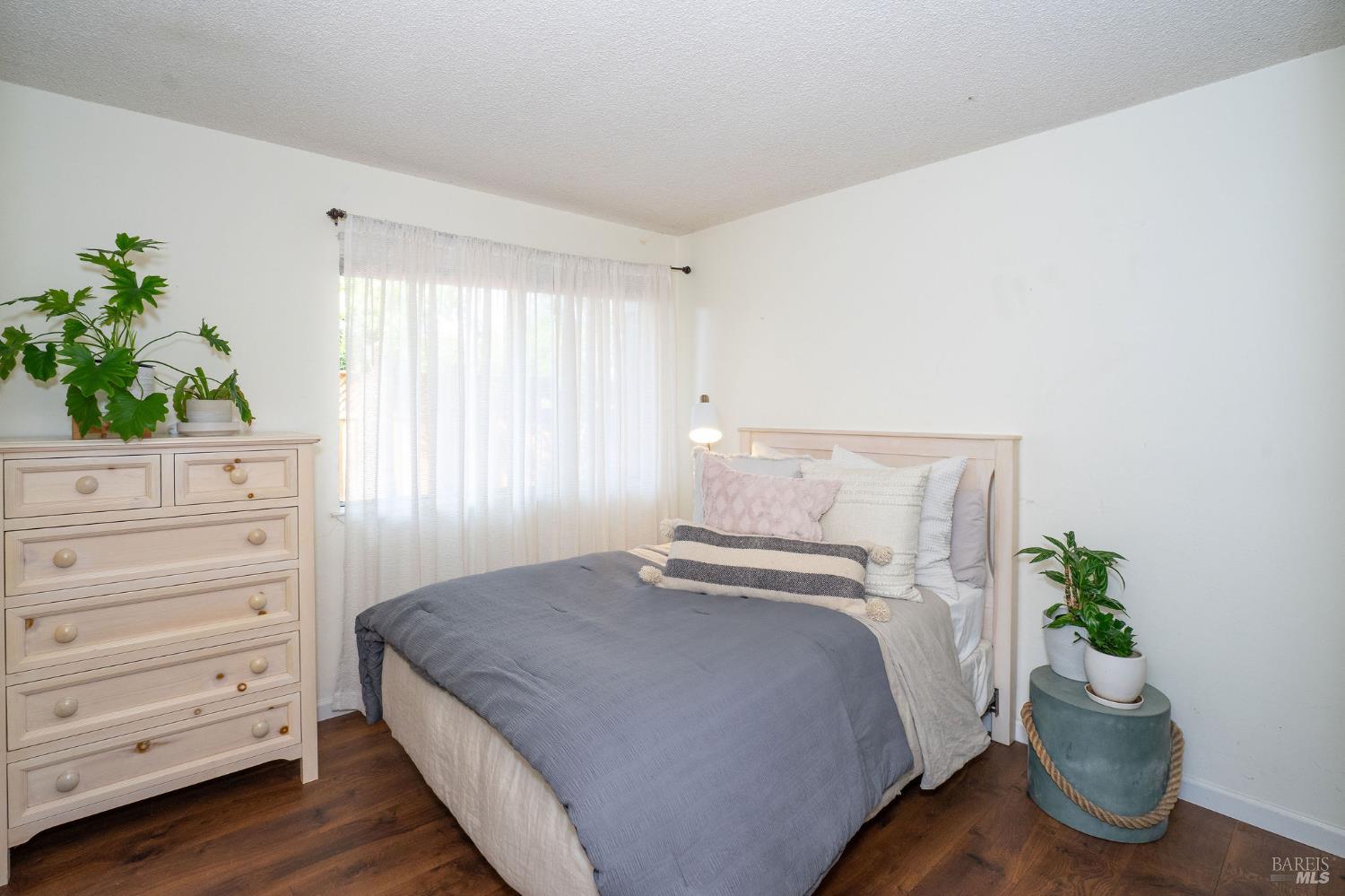 2300 Avenida De Las Brisas Street Santa Rosa CA 95405