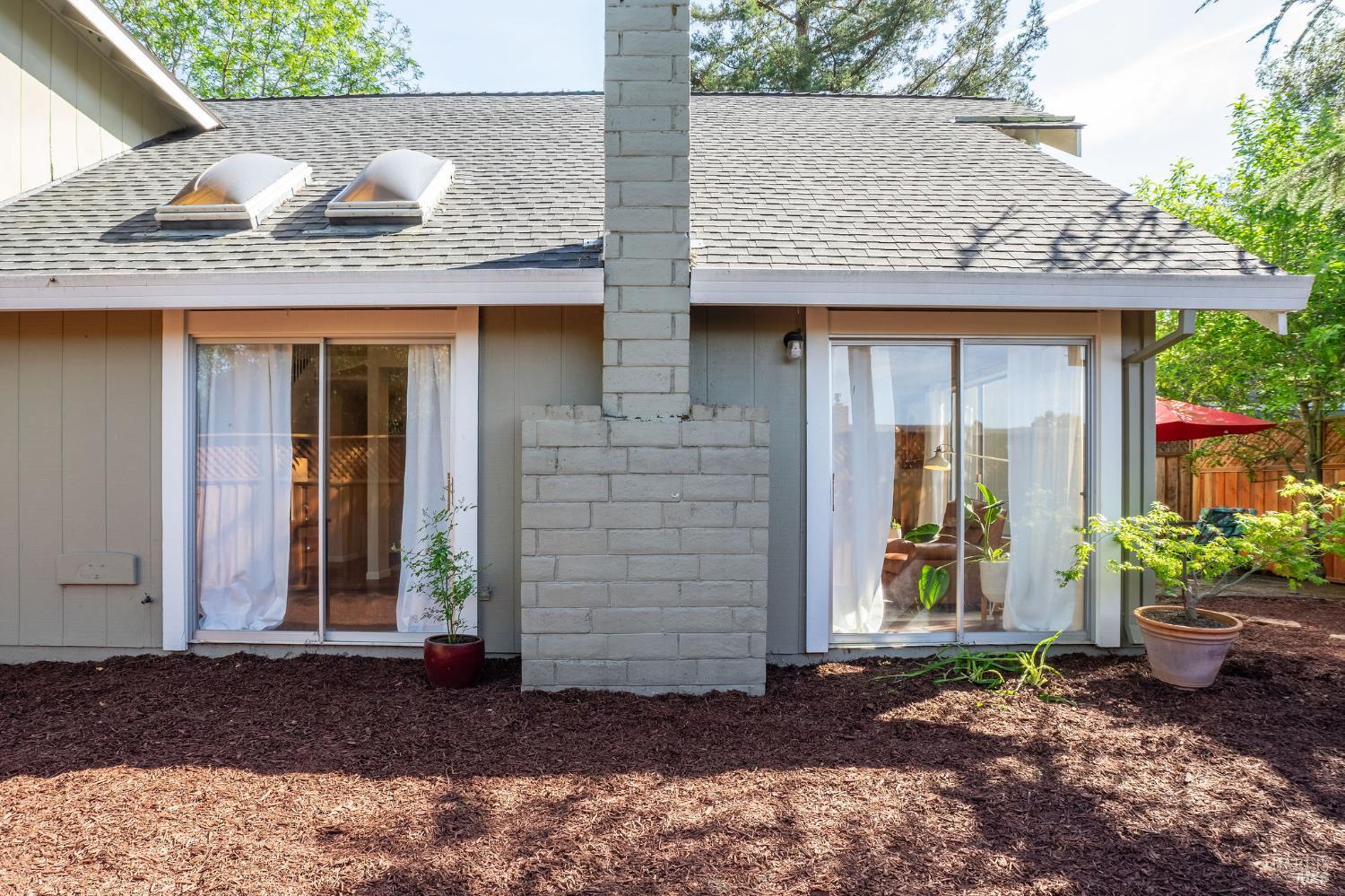 2300 Avenida De Las Brisas Street Santa Rosa CA 95405