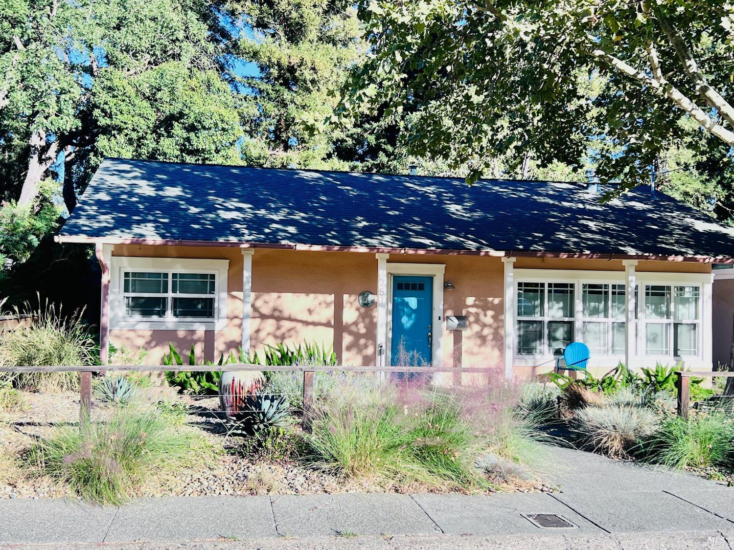 751 Almond Street Vacaville CA 95688