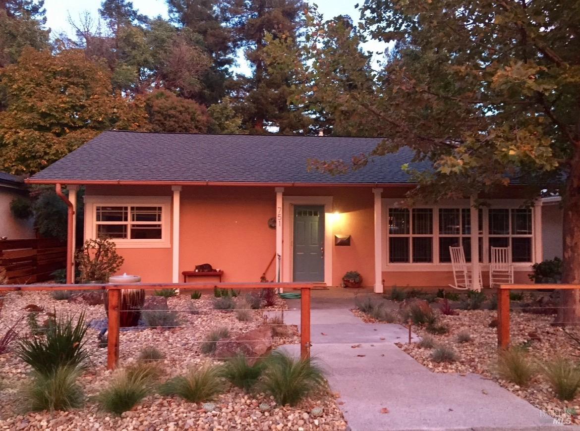 751 Almond Street Vacaville CA 95688