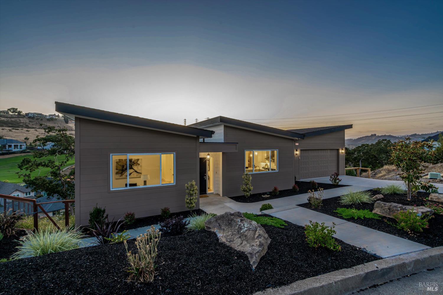 3729 Deauville Place Santa Rosa CA 95403
