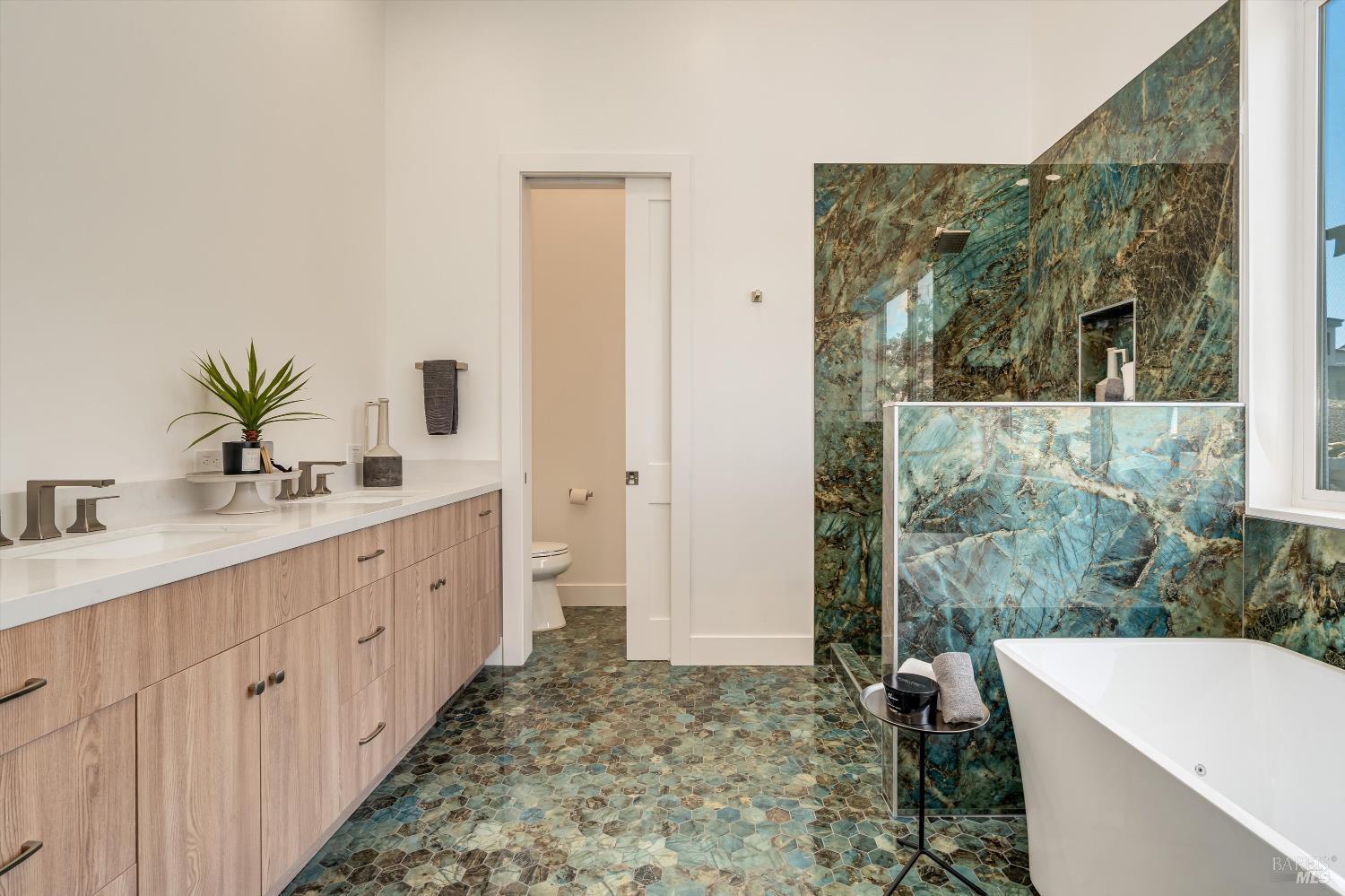 3729 Deauville Place Santa Rosa CA 95403