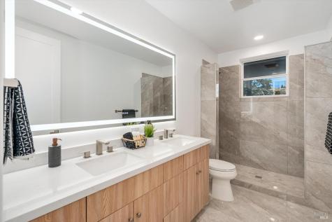 3729 Deauville Place Santa Rosa CA 95403