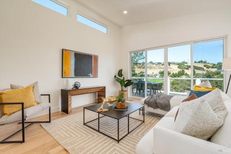 3729 Deauville Place Santa Rosa CA 95403