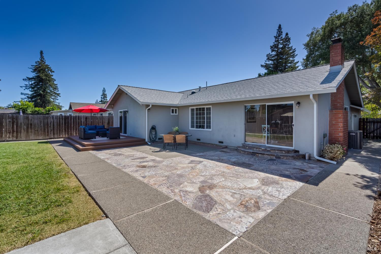 3886 Klamath Way Napa CA 94558