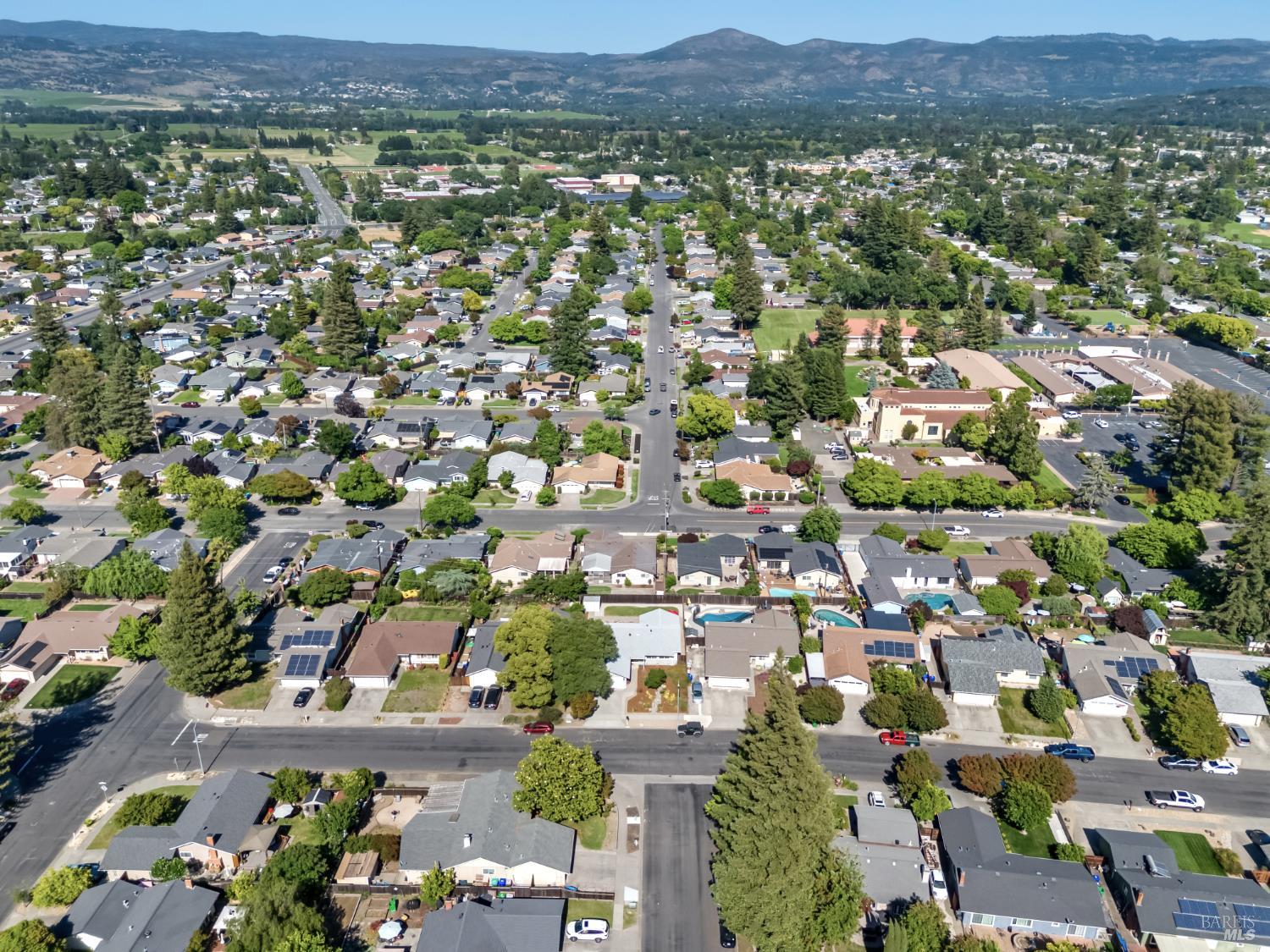 3886 Klamath Way Napa CA 94558