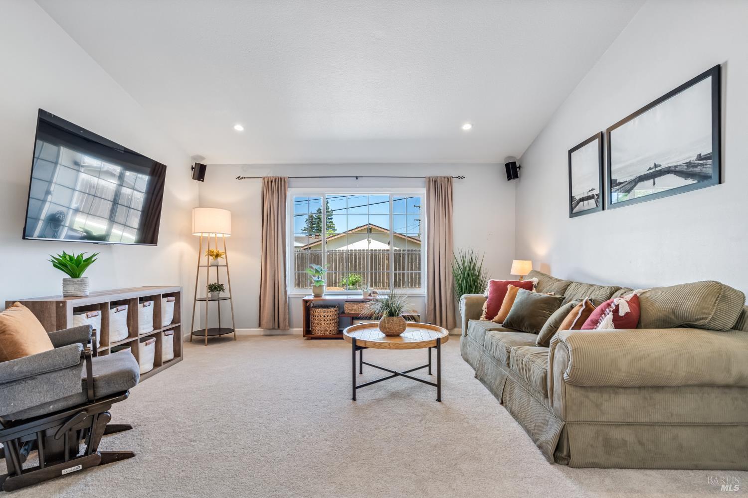 3886 Klamath Way Napa CA 94558