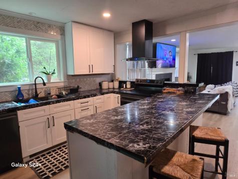 3825-3823 Petaluma Hill Road Santa Rosa CA 95404