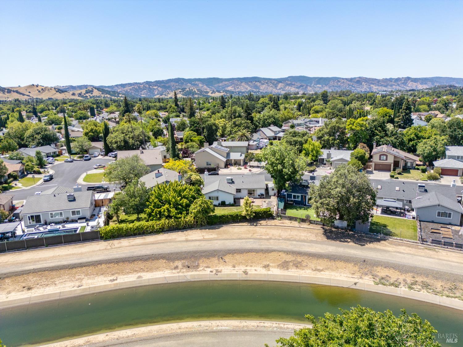 184 Brookdale Drive Vacaville CA 95687