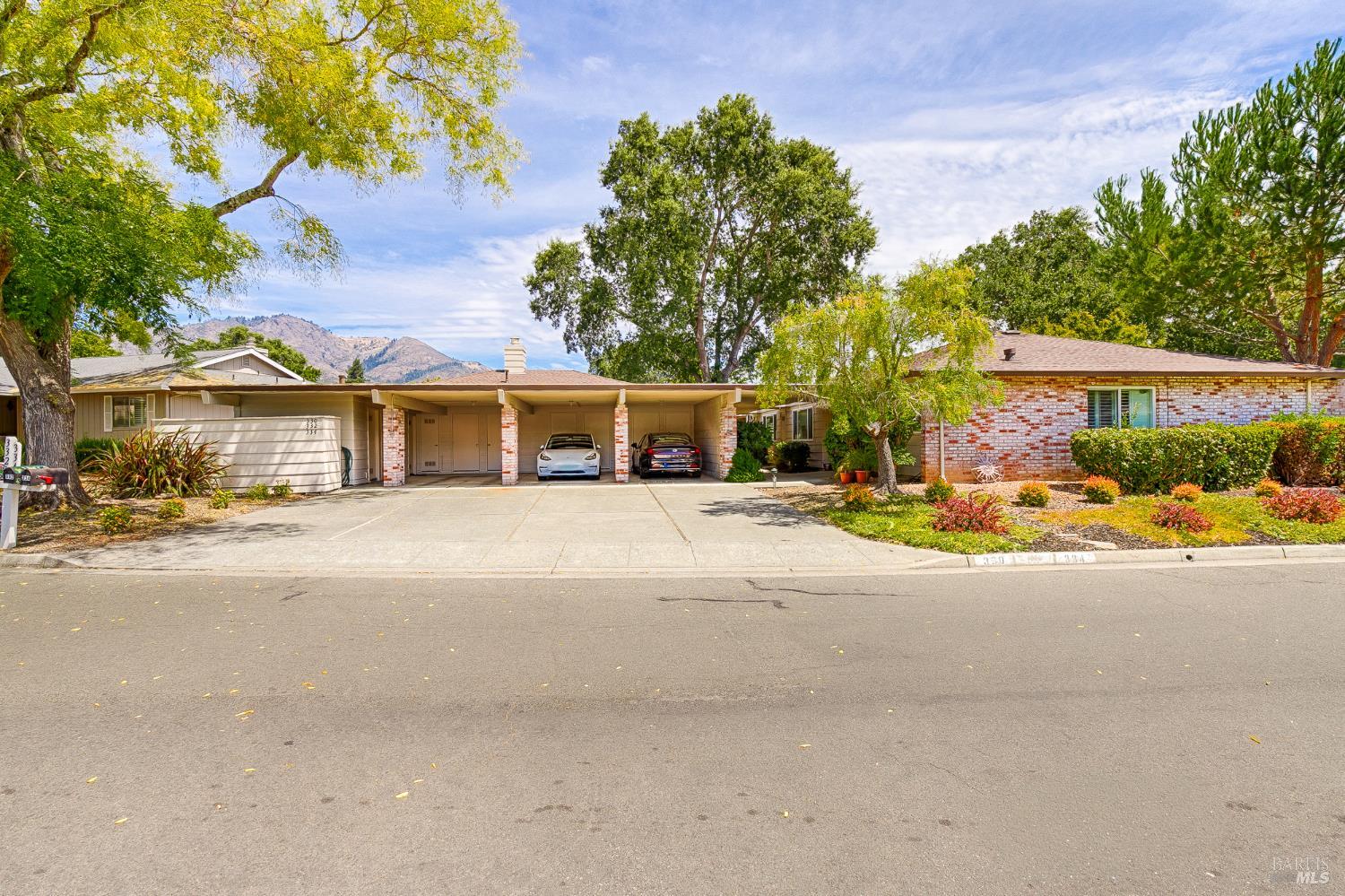 330 Twin Lakes Drive Santa Rosa CA 95409