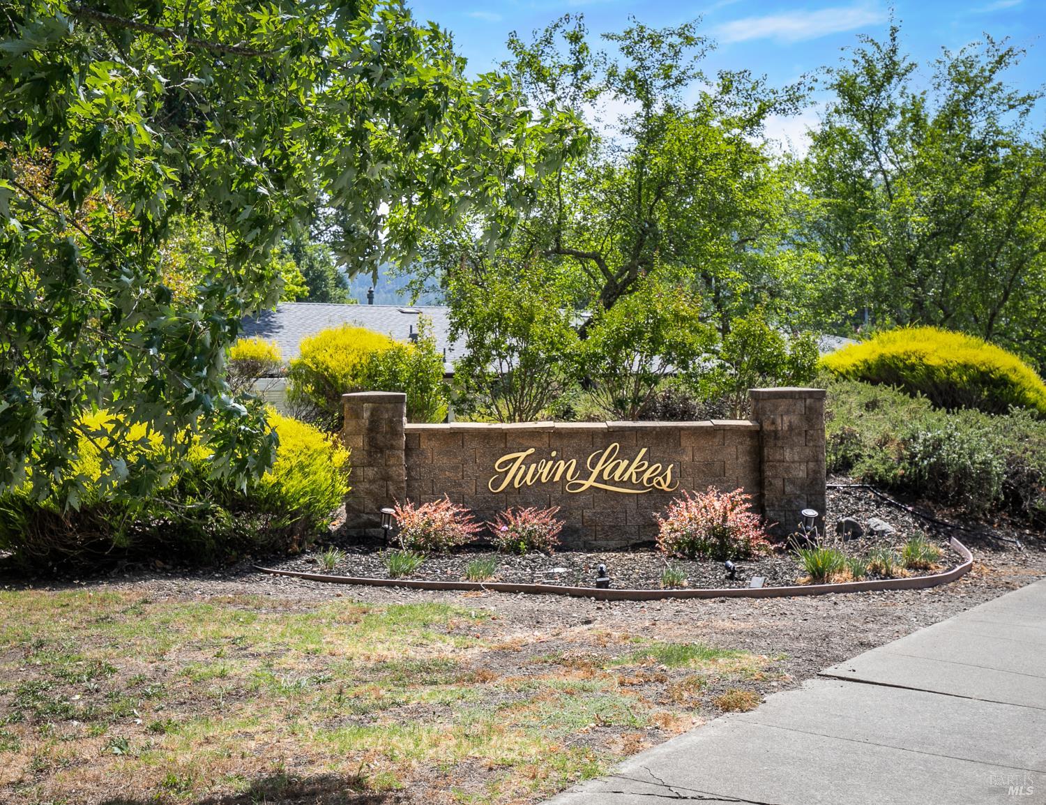 330 Twin Lakes Drive Santa Rosa CA 95409