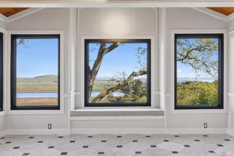 160 Crest Road Novato CA 94945