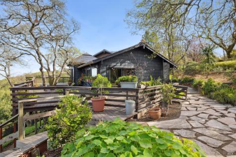 160 Crest Road Novato CA 94945