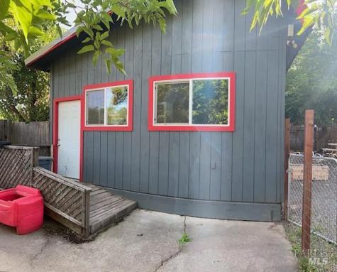 530 N Cloverdale Boulevard Cloverdale CA 95425