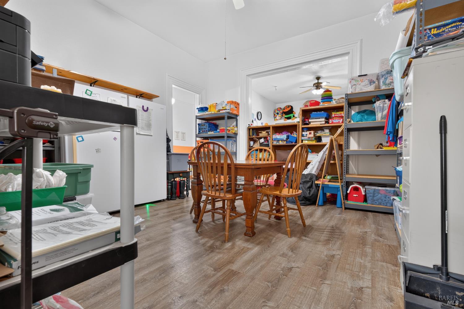 530 N Cloverdale Boulevard Cloverdale CA 95425