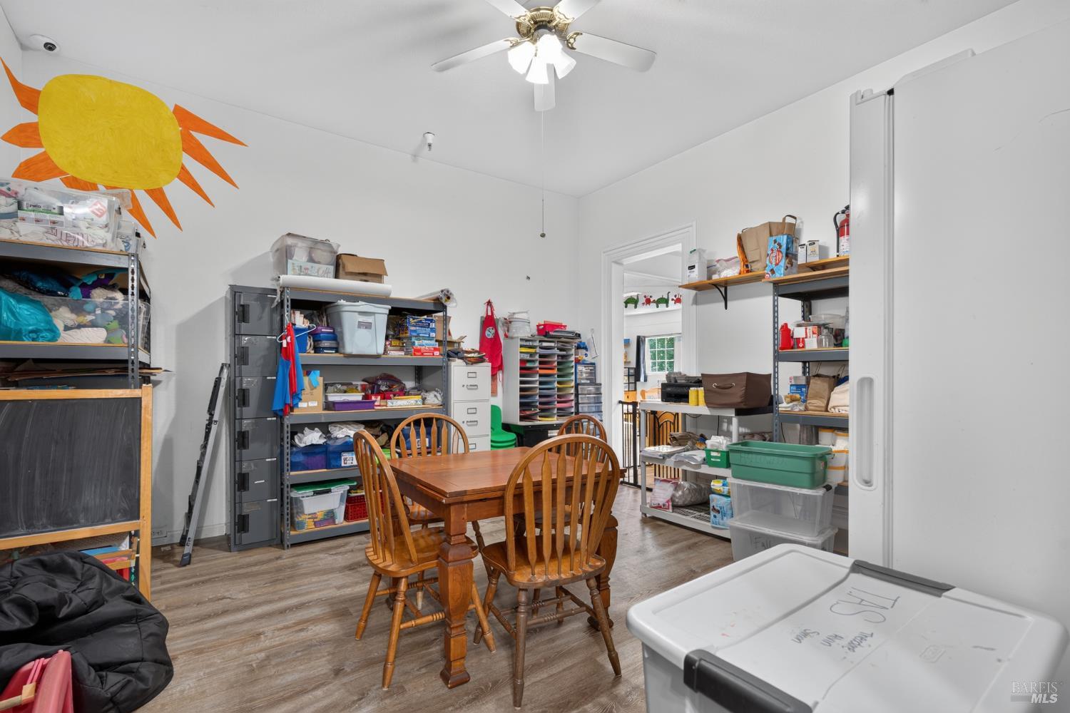 530 N Cloverdale Boulevard Cloverdale CA 95425