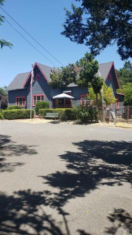 530 N Cloverdale Boulevard Cloverdale CA 95425