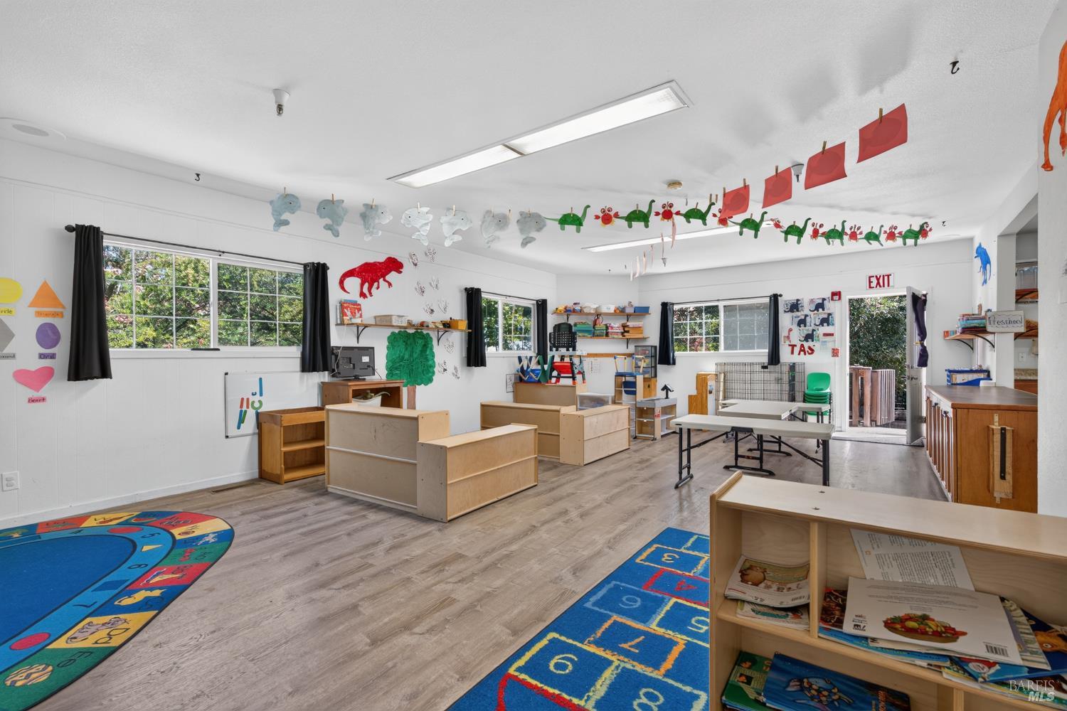 530 N Cloverdale Boulevard Cloverdale CA 95425