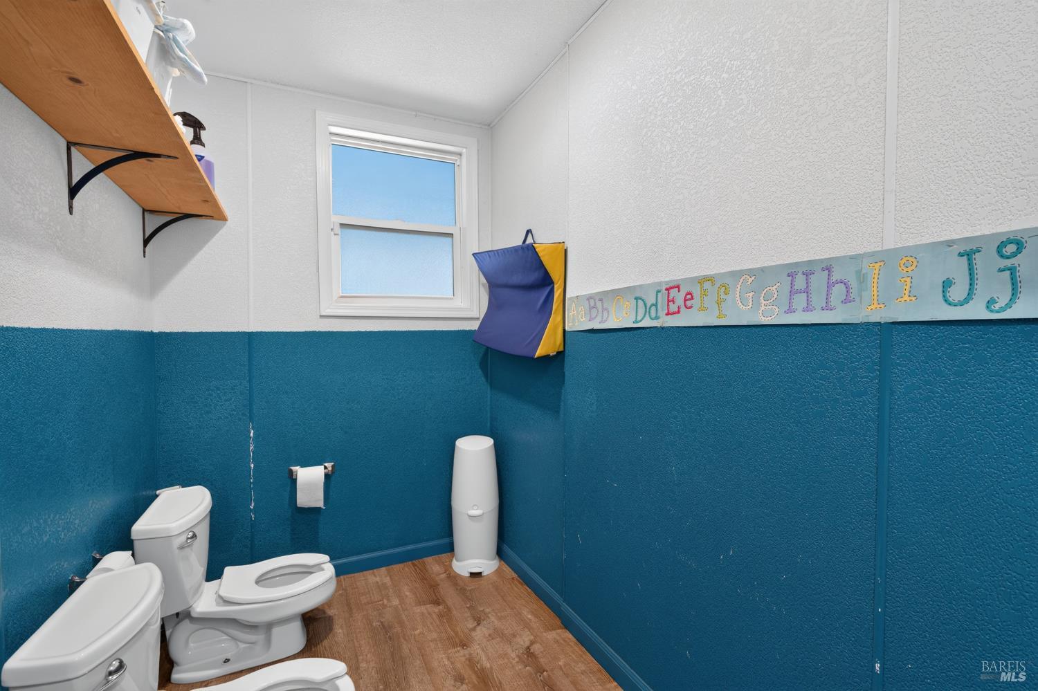 530 N Cloverdale Boulevard Cloverdale CA 95425