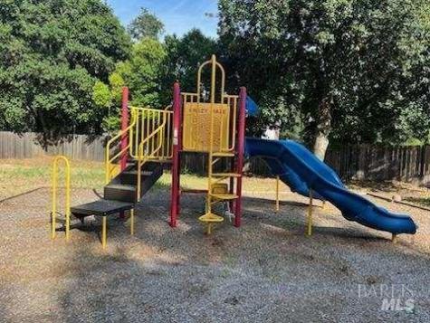 530 N Cloverdale Boulevard Cloverdale CA 95425