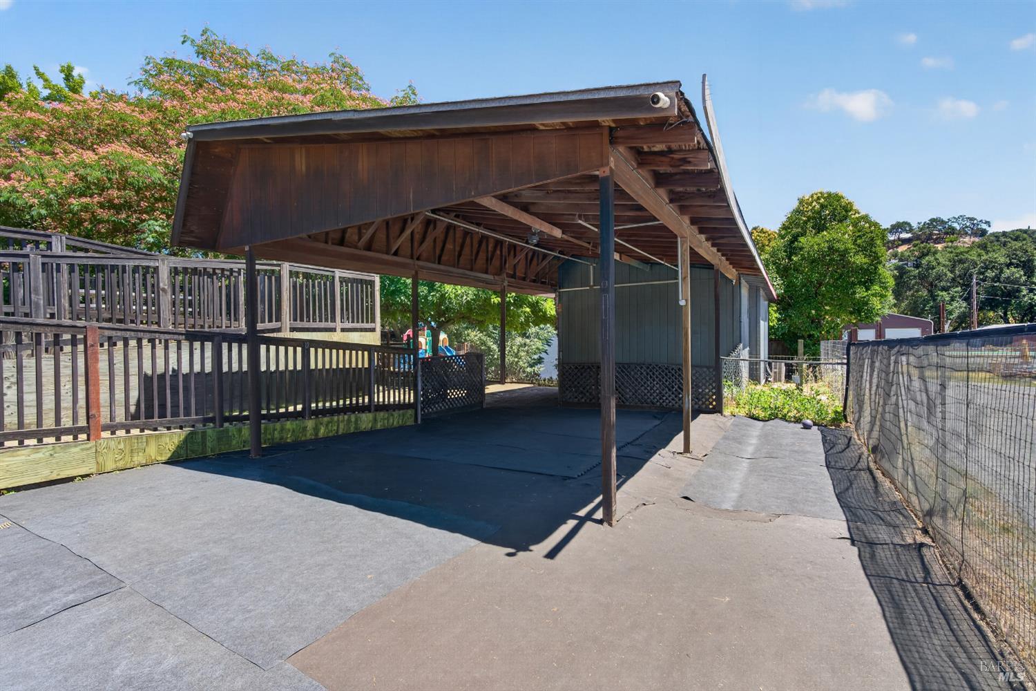 530 N Cloverdale Boulevard Cloverdale CA 95425